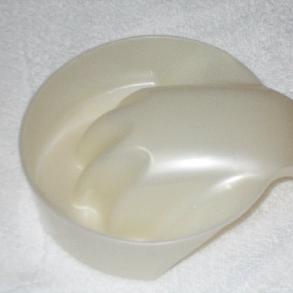 NWOT Pearltone nail bath